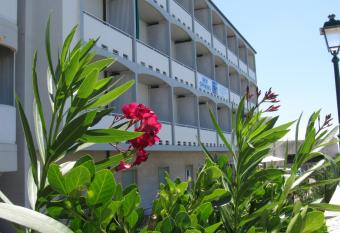 Hotel Stella Maris has Balcony rooms