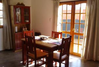 Isabel has Smoking rooms