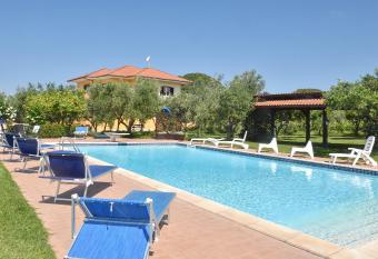 Villa Tina has Balcony rooms