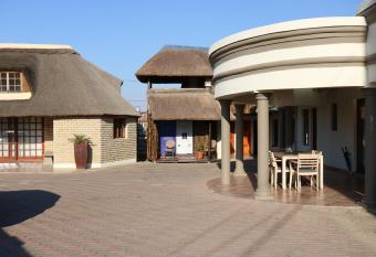 Lucette Boutique Guesthouse has Balcony rooms
