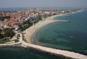 Kraybrezhna 3 has Balcony rooms