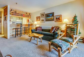 Slopeside Paradise at Axtel has Balcony rooms