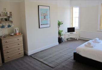 The Jollys allows 18 year olds to book a room