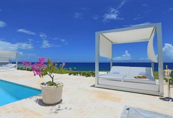 Ocean Village Deluxe Resort & Spa has Balcony rooms