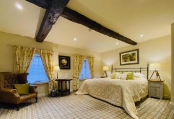 The Moon Inn at Stoney Middleton allows 18 year olds to book a room