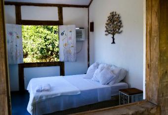 Vila Cizinho has Balcony rooms