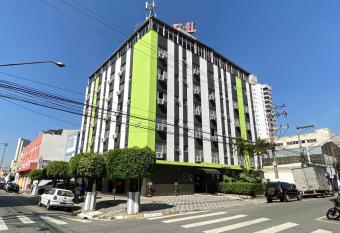 VOA San Jos   Palace Hotel allows 18 year olds to book a room