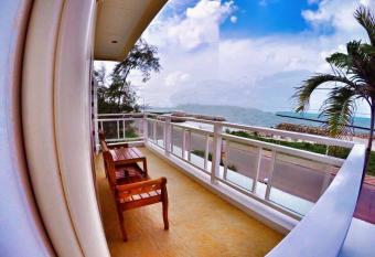 PrivateRayong has Balcony rooms
