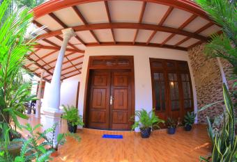 Abinu has Balcony rooms