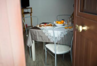 Casa Daniela allows 18 year olds to book a room