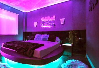 3 bedrooms villa with city view private pool and jacuzzi at Atarfe has Balcony rooms