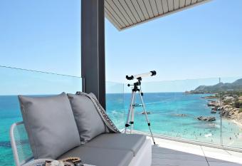 Son Moll Sentits Hotel & Spa allows 18 year olds to book a room