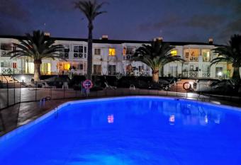 Relax Vacanze has Balcony rooms