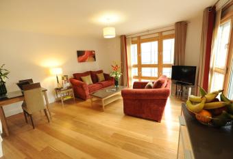 PREMIER SUITES Bristol Redcliffe allows 18 year olds to book a room