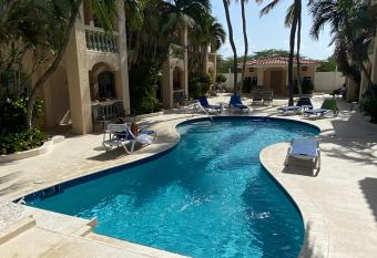 Condosinaruba has Balcony rooms