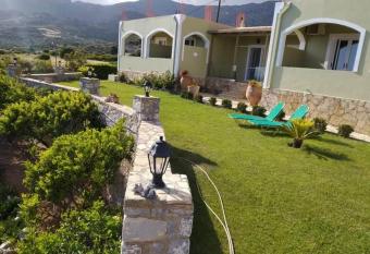 Souda Panorama has Balcony rooms