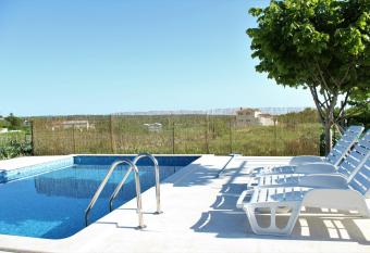 Roberto s House has Balcony rooms