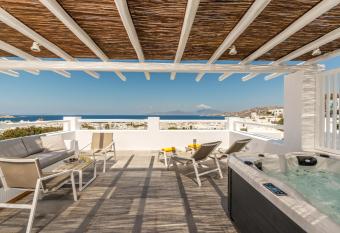 Rochari Hotel allows 18 year olds to book a room