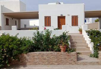 Margaritis Apartments 2 has Balcony rooms