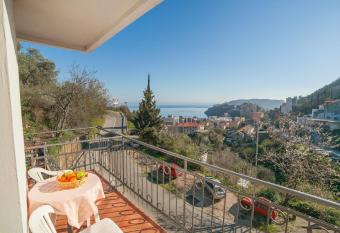 Apartments Savo allows 18 year olds to book a room