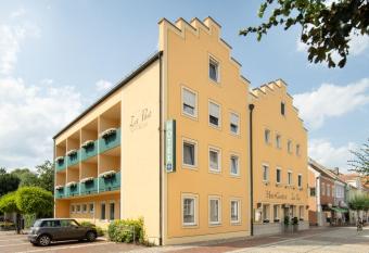 Hotel Zur Post has Balcony rooms