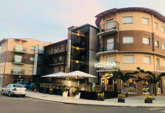 Apartamentos Giuliano has Balcony rooms