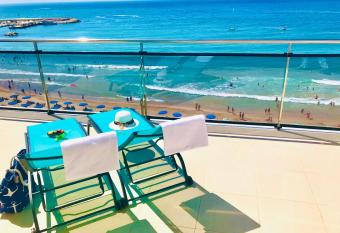 Hotel Marconi has Balcony rooms