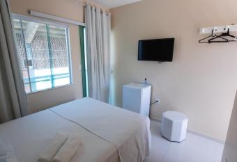 Seasun Su  tes allows 18 year olds to book a room