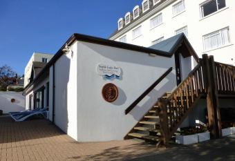 The Norfolk Lodge Hotel allows 18 year olds to book a room