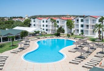 Pierre & Vacances Menorca Cala Blanes has Balcony rooms