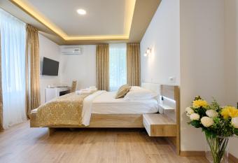 Luxury Rooms Floramye allows 18 year olds to book a room