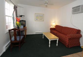 Shore Beach Houses - 54 - KT2 Lincoln Avenue allows 18 year olds to book a room