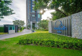 Baan Kiang Fah allows 18 year olds to book a room