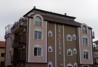 Dracena Guesthouse has Balcony rooms