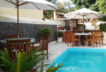 Casa 6 Suites e Eventos has Balcony rooms