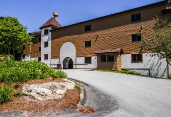 Okemo Mountain Condo has Balcony rooms