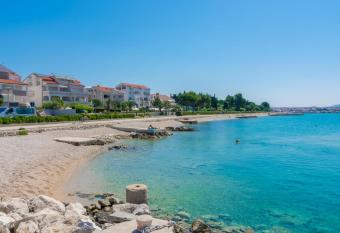 Apartments Novalja Milijan has Balcony rooms