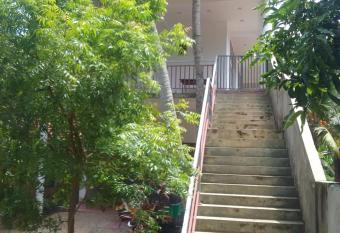 Mallika Resort has rooms with a private hot tub