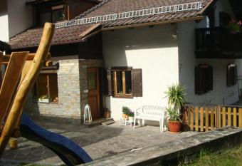 Ferienwohnung Viola has Balcony rooms