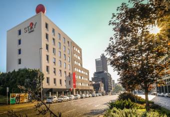 Stay Hotel Porto Centro Trindade allows 18 year olds to book a room