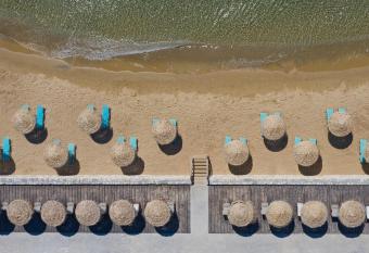 Golden Beach Hotel has Balcony rooms