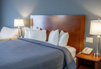 All Seasons Resort  Trademark Collection by Wyndham has Balcony rooms