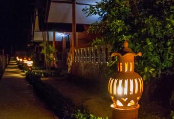 El Greco Bungalows Koh Lanta allows 18 year olds to book a room