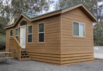 Pio Pico Camping Resort Cottage 4 allows 18 year olds to book a room