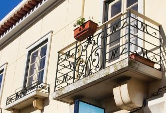 Dear Faro - Guest House allows 18 year olds to book a room