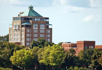 Park Place Hotel has Balcony rooms