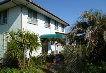 Pension Flora allows 18 year olds to book a room