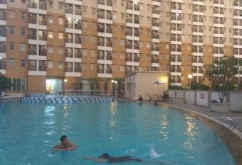 DSR Apartment Margonda Residence 2 has Balcony rooms