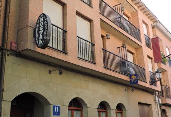Hostal Villa de Navarrete has Balcony rooms