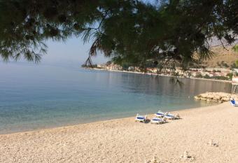 Apartment Kastel has Balcony rooms